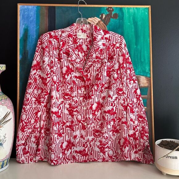 Helena Red and White Patterned Blouse 8 - Picture 12 of 12